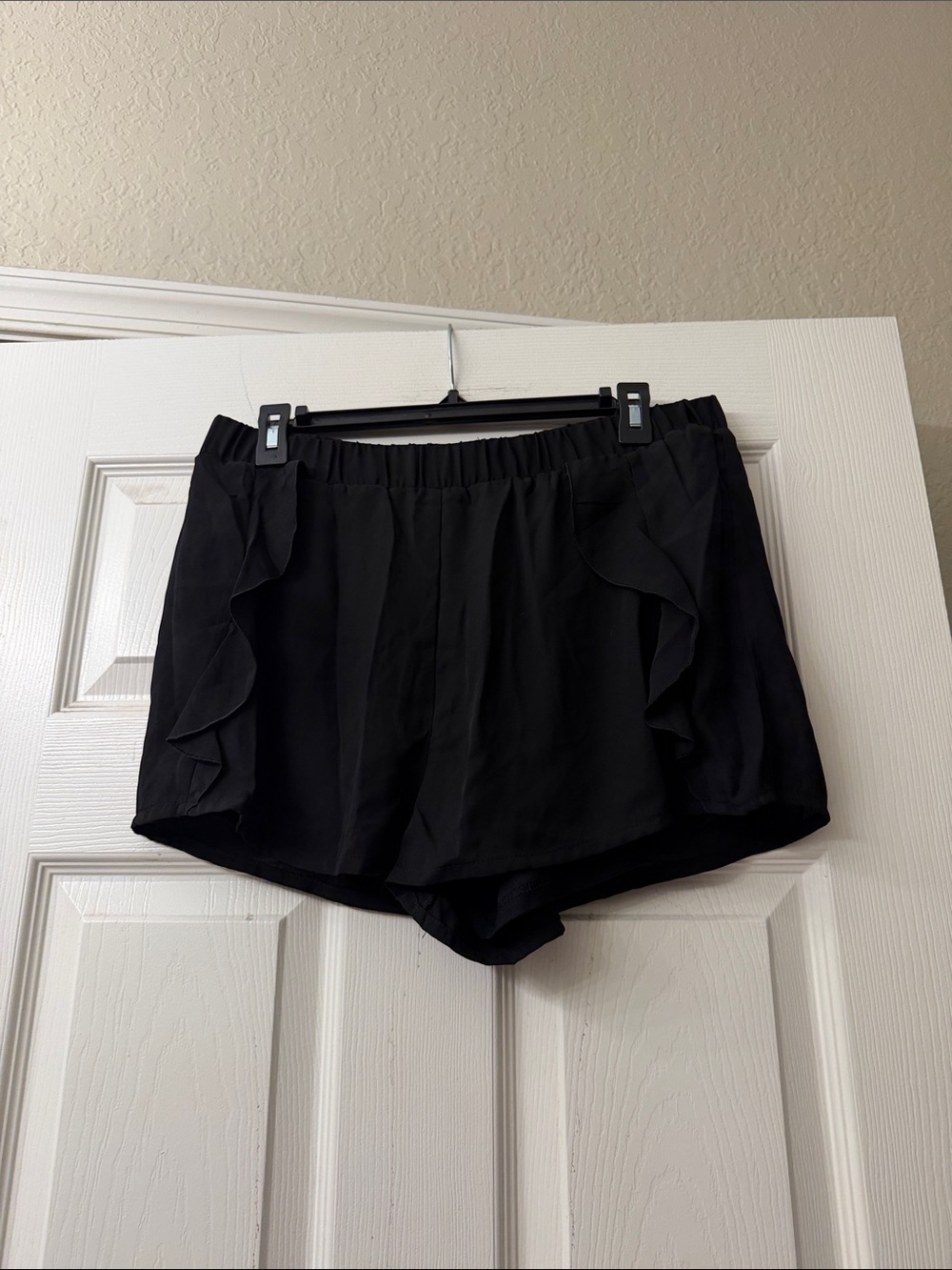 H&M Black Ruffle Side Skort